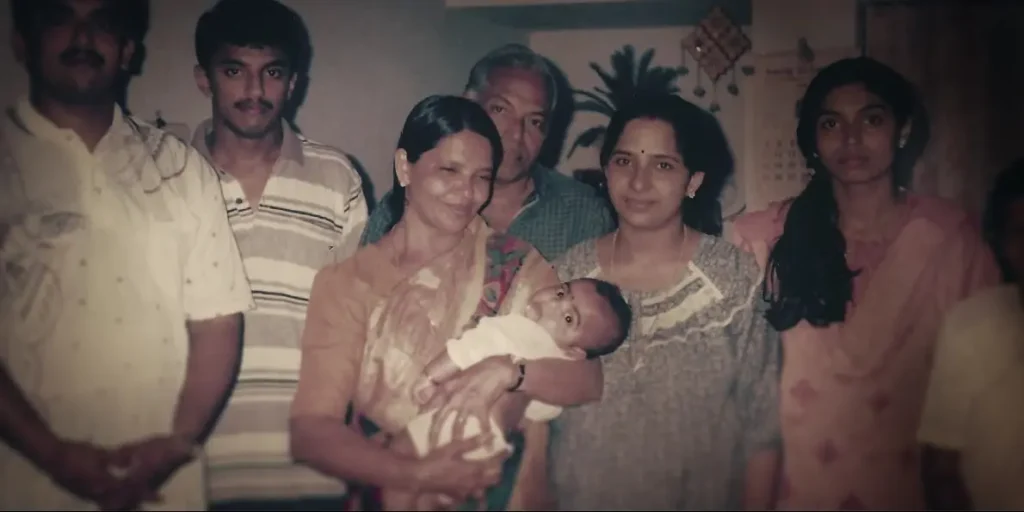 A photo of Jolly Joseph with her extended family (Image Source: Netflix | 'Curry & Cyanide: The Jolly Joseph Case')