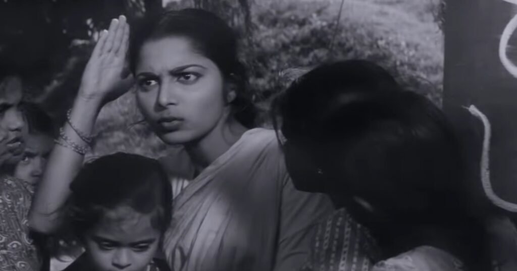 Guru Dutt v/s Guru Dutt — Is ‘Pyaasa’ Better or ‘Kaagaz Ke Phool’? 15 guru dutt kaagaz ke phool