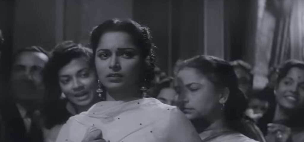 ‘Kaagaz Ke Phool’ Controversy — Everything You Need to Know 8 guru dutt kaagaz ke phool