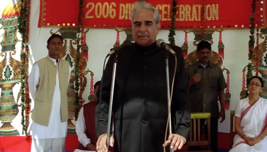 Manorama Six Feet Under (2007) Ending, Explained 15 manorama six feet under