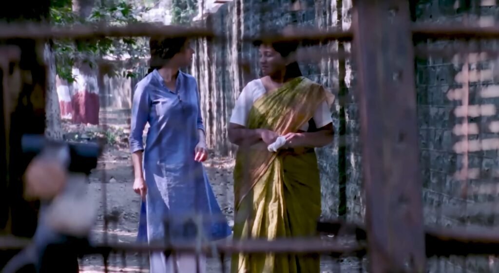 ‘Ek Hasina Thi’ (2004) Ending, Explained 13 ek hasina thi