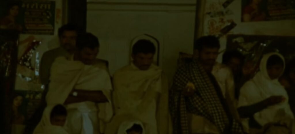 ‘Om Dar-B-Dar’ (1980) Ending, Explained 9 Om Dar-B-Dar