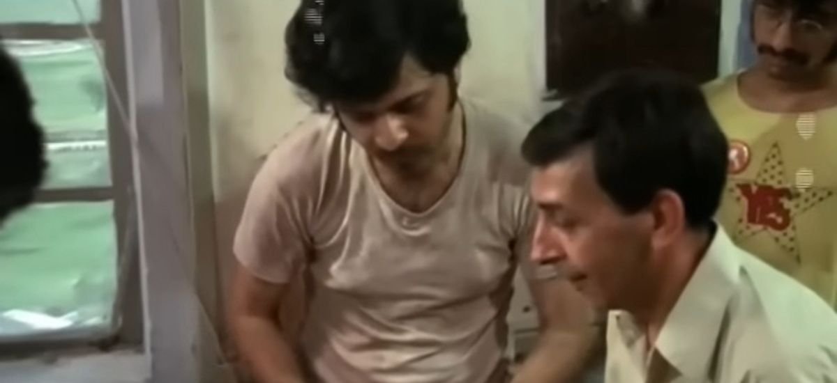 In Which Annie Gave It Those Ones